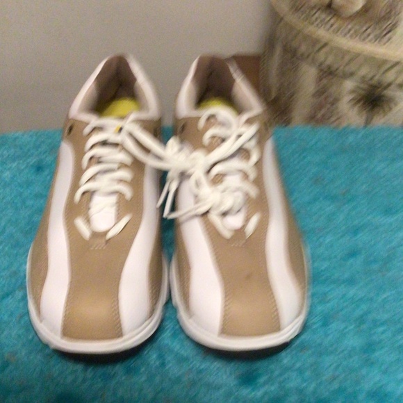 G SOK  By ETONIC GOLF SHOES WITH TAGS ATTACHED Sz,10 M